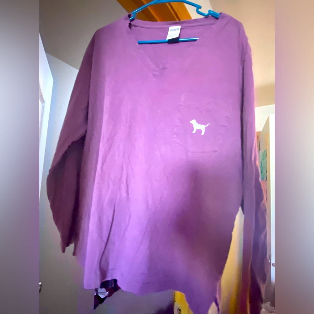 VS pink long sleeve with graphic